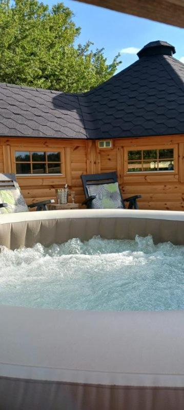 Insolite Kota Avec Spa Et Demi Bt De Champagne Offerte Ruch Екстериор снимка